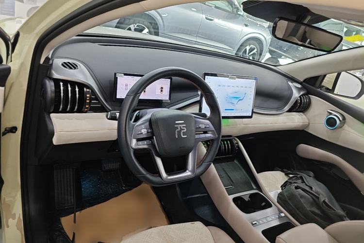 Used BYD Yuan PLUS 2025 Intelligent Driving Version 510 KM Beyond-Grade Edition Center Console