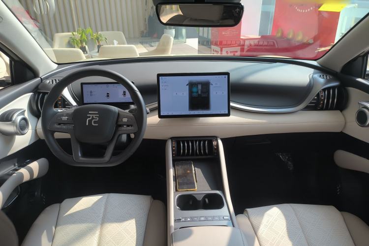 Used BYD Yuan PLUS 2025 Intelligent Driving Version 510 KM Beyond-Grade Edition Center Console
