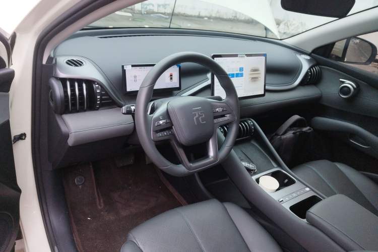 Used BYD Yuan PLUS 2025 Intelligent Driving Version 510 KM Beyond-Grade Edition Center Console