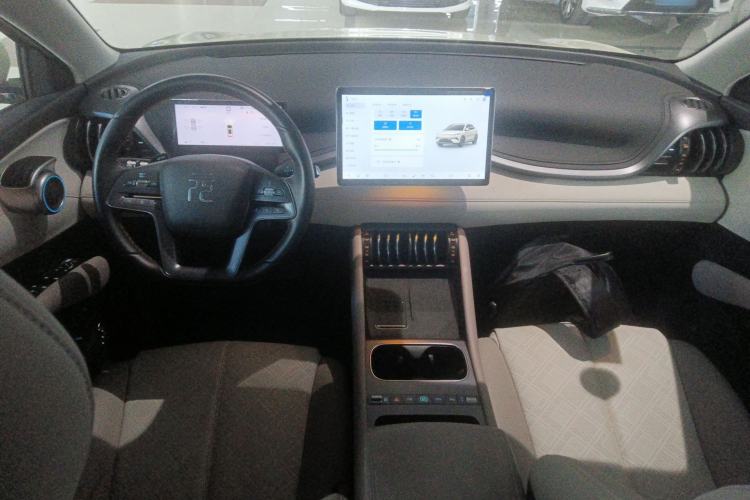 Used BYD Yuan PLUS 2025 Intelligent Driving Version 510 KM Beyond-Grade Edition Center Console