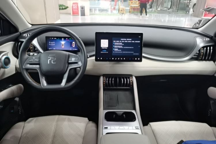 Used BYD Yuan PLUS 2025 Intelligent Driving Version 510 KM Beyond-Grade Edition Center Console