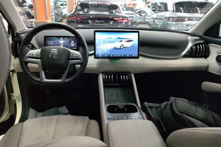 Used BYD Yuan PLUS 2025 Intelligent Driving Version 510 KM Beyond-Grade Edition Center Console