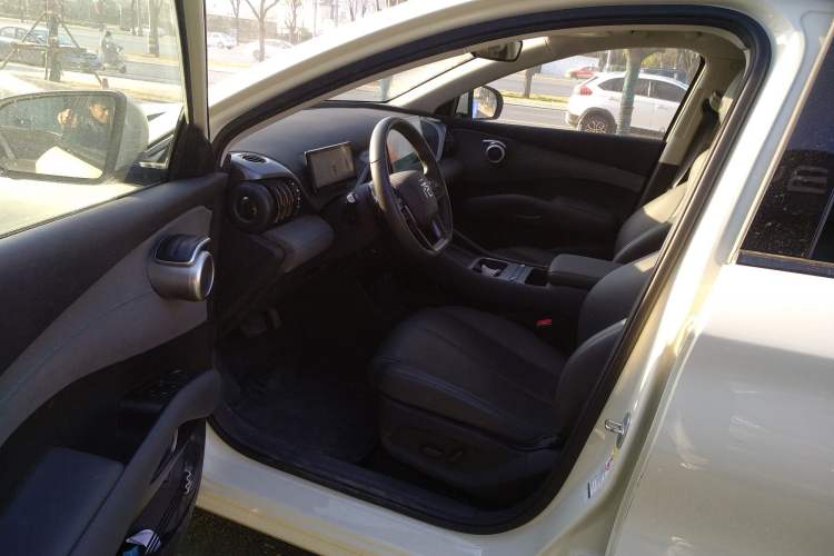 Used BYD Yuan PLUS 2025 Intelligent Driving Version 510 KM Beyond-Grade Edition Driver Seat