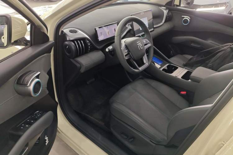 Used BYD Yuan PLUS 2025 Intelligent Driving Version 430 KM Beyond-Range Edition Driver Seat