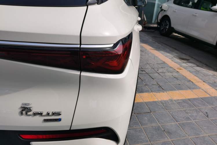 Used BYD Yuan PLUS 2025 Intelligent Driving Version 510 KM Beyond-Grade Edition Exterior 3