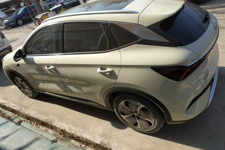 Used BYD Yuan PLUS 2025 Intelligent Driving Version 510 km Excellence Edition Exterior 3