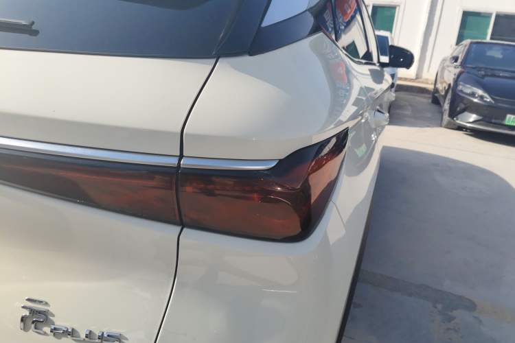 Used BYD Yuan PLUS 2025 Intelligent Driving Version 510 KM Beyond-Grade Edition Exterior 3