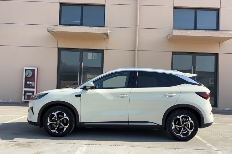 Used BYD Yuan PLUS 2025 Intelligent Driving Version 430 KM Beyond-Range Edition Exterior 3