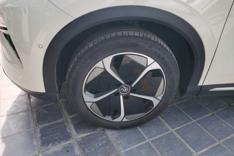 Used BYD Yuan PLUS 2025 Intelligent Driving Version 510 KM Beyond-Grade Edition Exterior 4