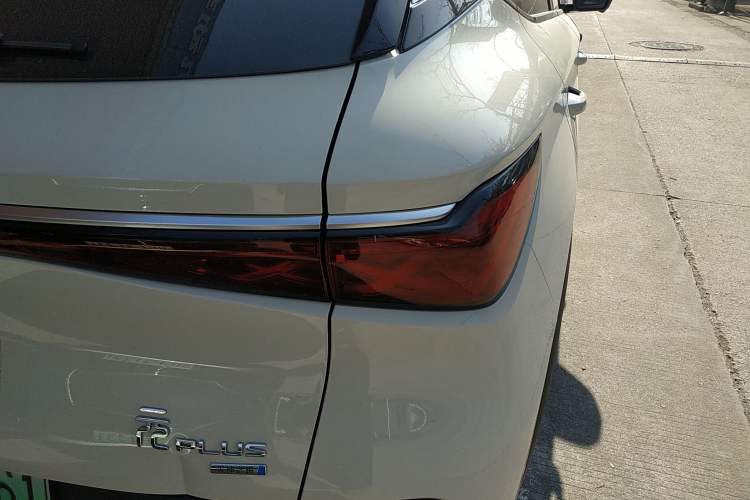 Used BYD Yuan PLUS 2025 Intelligent Driving Version 510 km Excellence Edition Exterior 6