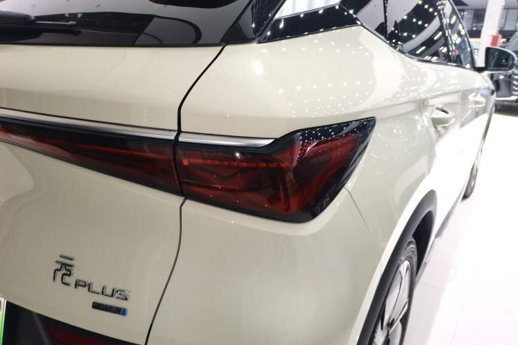 Used BYD Yuan PLUS 2025 Intelligent Driving Version 510 KM Beyond-Grade Edition Exterior 6