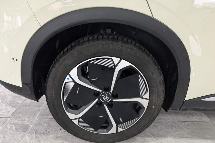Used BYD Yuan PLUS 2025 Intelligent Driving Version 510 km Excellence Edition Exterior 7