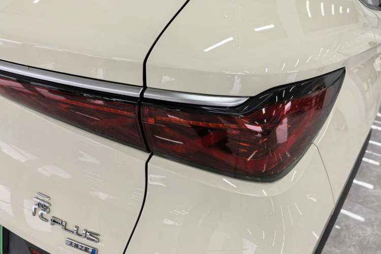 Used BYD Yuan PLUS 2025 Intelligent Driving Version 510 km Excellence Edition Exterior 8