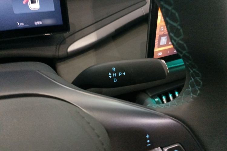 Used BYD Yuan PLUS 2025 Intelligent Driving Version 430 KM Beyond-Range Edition Gear Lever