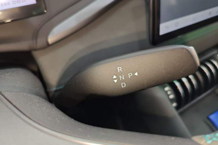 Used BYD Yuan PLUS 2025 Intelligent Driving Version 430 KM Beyond-Range Edition Gear Lever