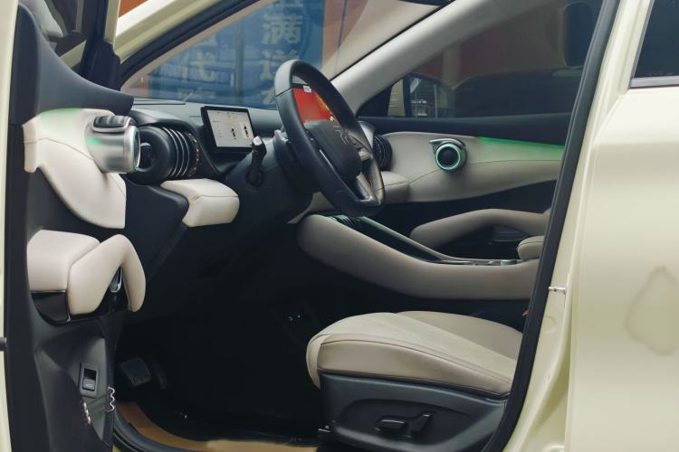 Used BYD Yuan PLUS 2025 Intelligent Driving Version 510 km Excellence Edition Interior 3