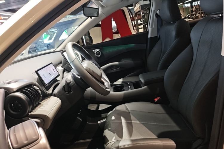 Used BYD Yuan PLUS 2025 Intelligent Driving Version 430 KM – Leading Edition Left Front Seat