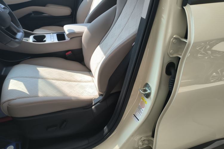 Used BYD Yuan PLUS 2025 Intelligent Driving Version 510 KM Beyond-Grade Edition Left Front Seat