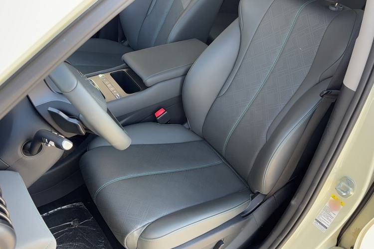 Used BYD Yuan PLUS 2025 Intelligent Driving Version 430 KM Beyond-Range Edition Left Front Seat