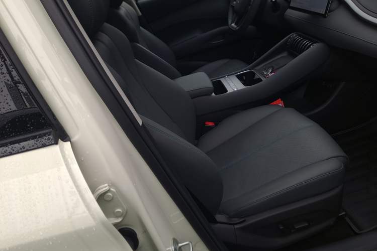 Used BYD Yuan PLUS 2025 Intelligent Driving Version 510 KM Beyond-Grade Edition Right Front Seat