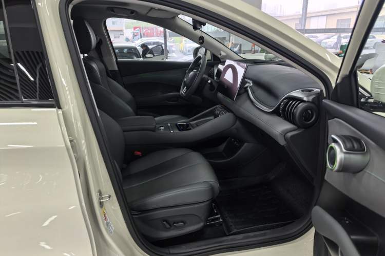 Used BYD Yuan PLUS 2025 Intelligent Driving Version 510 km Excellence Edition Right Front Seat