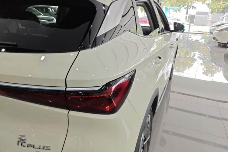 Used BYD Yuan PLUS 2025 Intelligent Driving Version 430 KM Beyond-Range Edition Right Rear Taillight