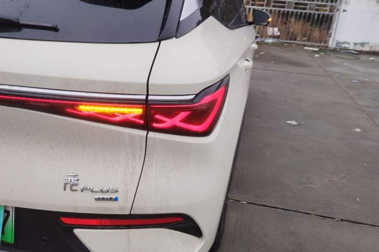 Used BYD Yuan PLUS 2025 Intelligent Driving Version 510 KM Beyond-Grade Edition Right Rear Taillight
