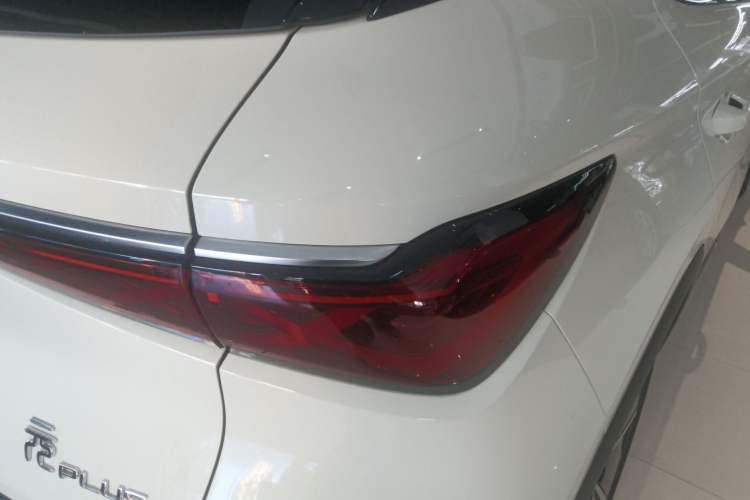 Used BYD Yuan PLUS 2025 Intelligent Driving Version 510 KM Beyond-Grade Edition Right Rear Taillight