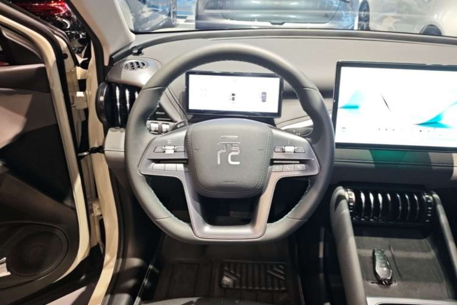 Used BYD Yuan PLUS 2025 Intelligent Driving Version 430 KM – Leading Edition Steering Wheel