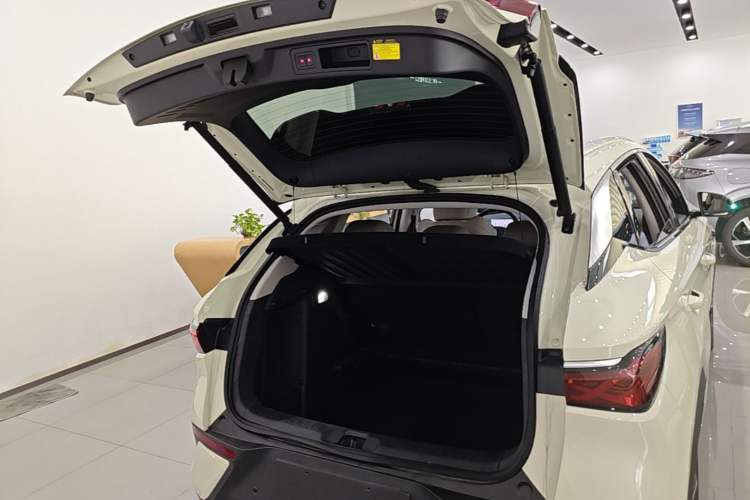 Used BYD Yuan PLUS 2025 Intelligent Driving Version 510 KM Beyond-Grade Edition Trunk