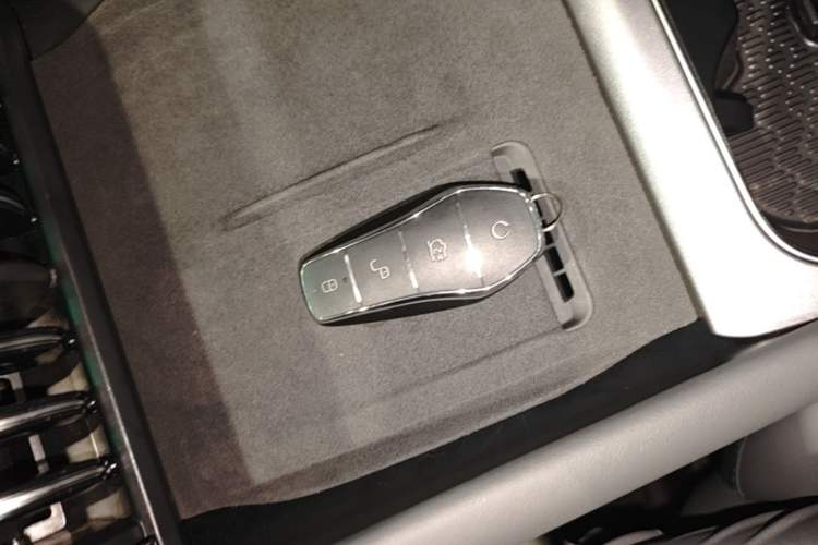 Used BYD Yuan PLUS 2025 Intelligent Driving Version 430 KM – Leading Edition Vehicle Key