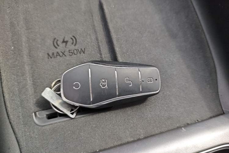 Used BYD Yuan PLUS 2025 Intelligent Driving Version 510 km Leading Edition Vehicle Key