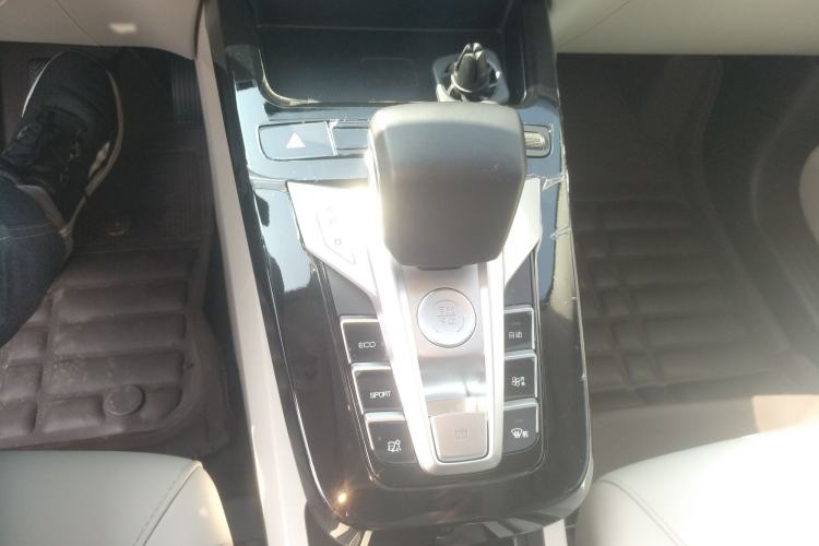 Used BYD Yuan Pro 2021 401 km Deluxe Version Gear Lever