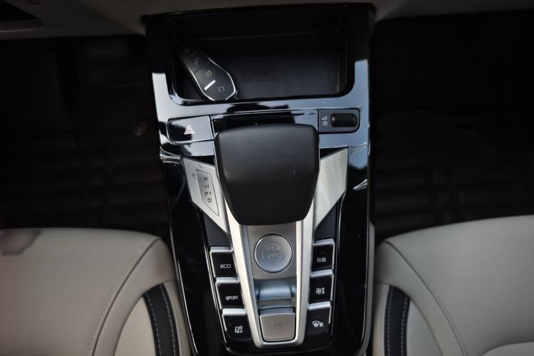 Used BYD Yuan Pro 2021 401 km Deluxe Version Interior 11