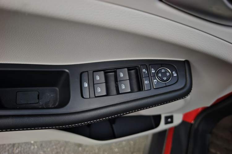 Used BYD Yuan Pro 2021 401 km Deluxe Version Interior 3