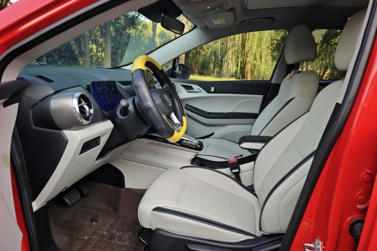 Used BYD Yuan Pro 2021 401 km Deluxe Version Interior 5