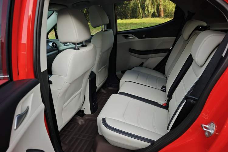 Used BYD Yuan Pro 2021 401 km Deluxe Version Interior 7