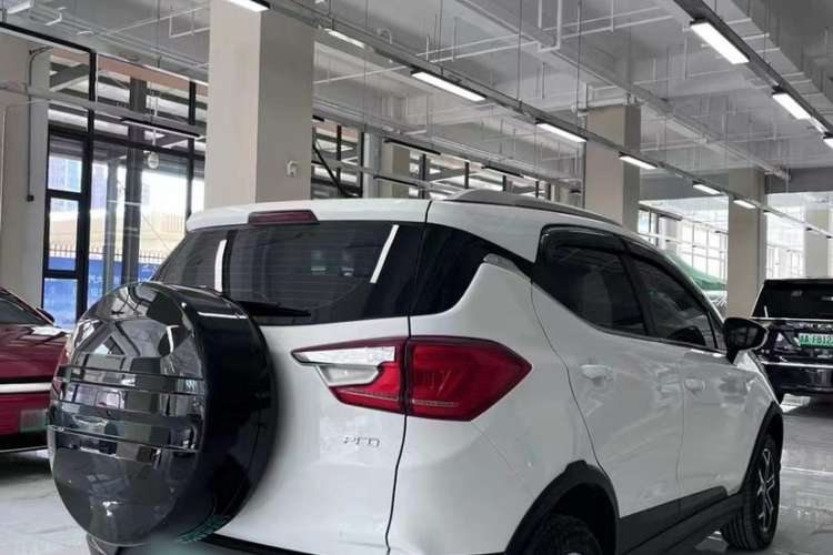 Used BYD Yuan Pro 2021 401 km Deluxe Version Exterior 3