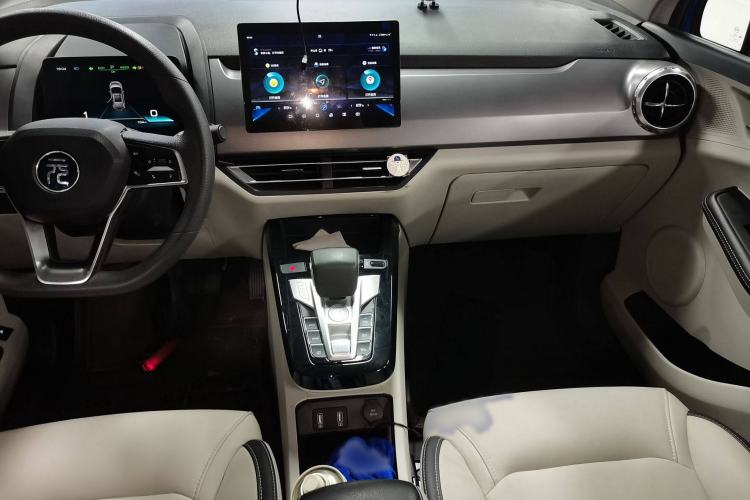 Used BYD Yuan Pro 2021 401 km Luxury Version Audio And AC Panel