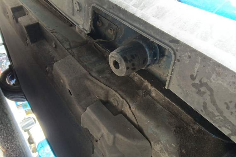 Used BYD Yuan Pro 2021 "Love for a Lifetime" Edition Chassis Front Right