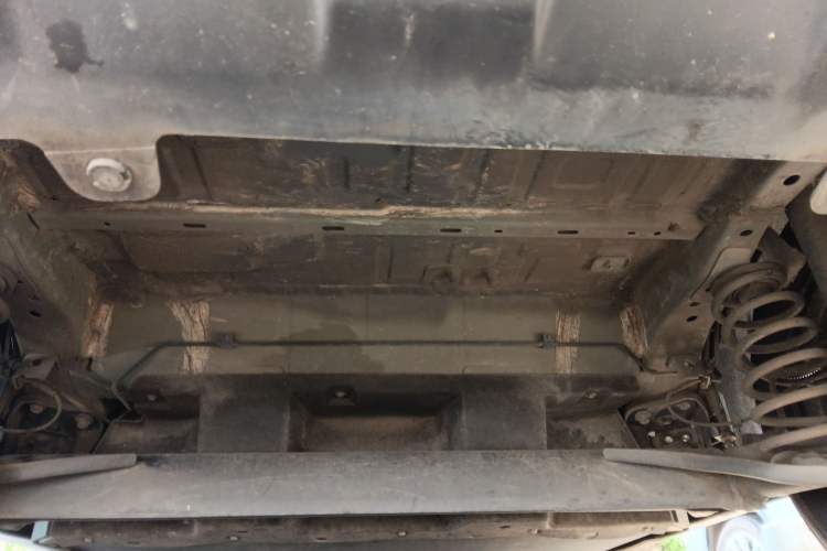 Used BYD Yuan Pro 2021 "Love for a Lifetime" Edition Chassis Rear