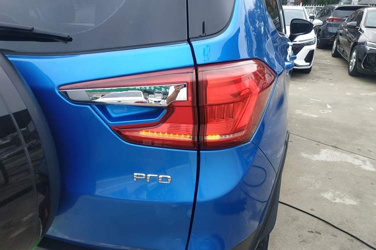 Used BYD Yuan Pro 2021 "Love for a Lifetime" Edition Exterior 6