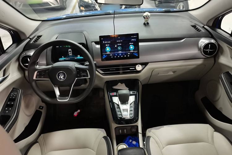 Used BYD Yuan Pro 2021 401 km Luxury Version Interior 2
