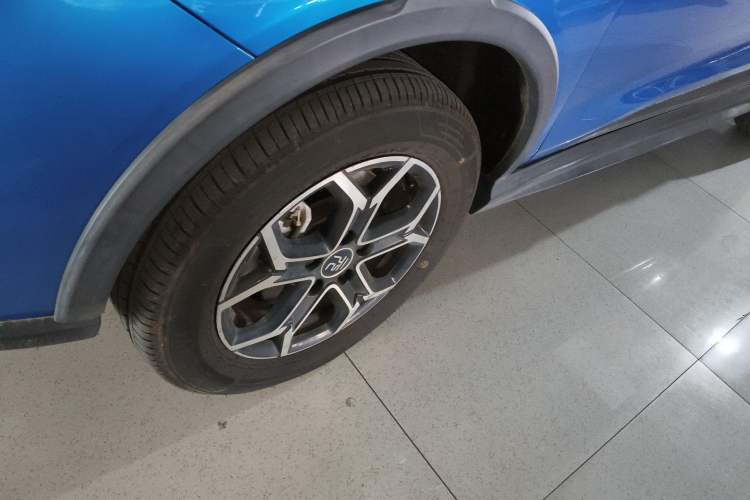 Used BYD Yuan Pro 2021 "Love for a Lifetime" Edition Left Front Wheel Hub