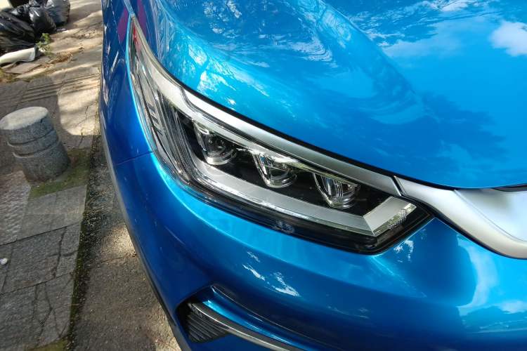 Used BYD Yuan Pro 2021 "Love for a Lifetime" Edition Right Front Headlight
