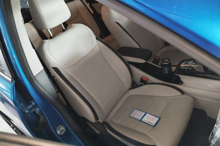Used BYD Yuan Pro 2021 "Love for a Lifetime" Edition Right Front Seat