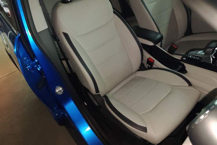 Used BYD Yuan Pro 2021 "Love for a Lifetime" Edition Right Front Seat