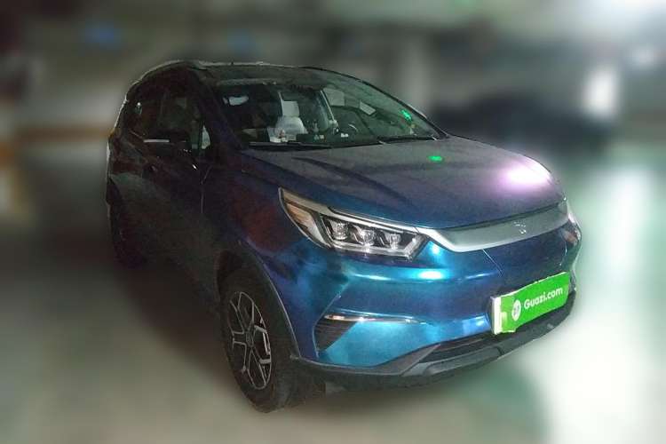 Used BYD Yuan Pro 2021 401 km Deluxe Version Front Right 45 Deg