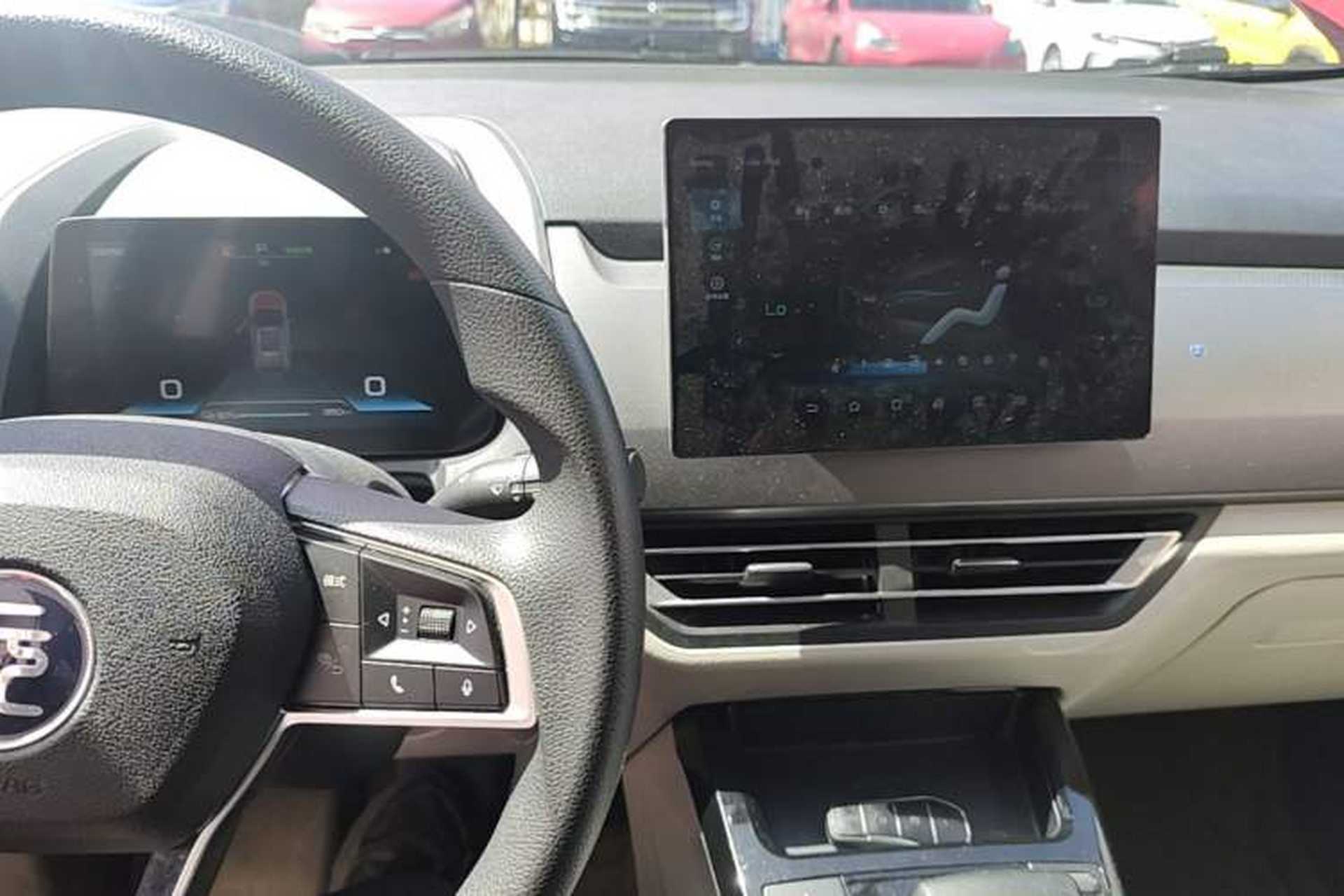 Used BYD Yuan Pro 2021 401 km Deluxe Version Audio And AC Panel