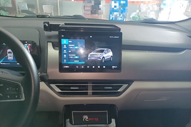 Used BYD Yuan Pro 2021 401 km Luxury Version Audio And AC Panel